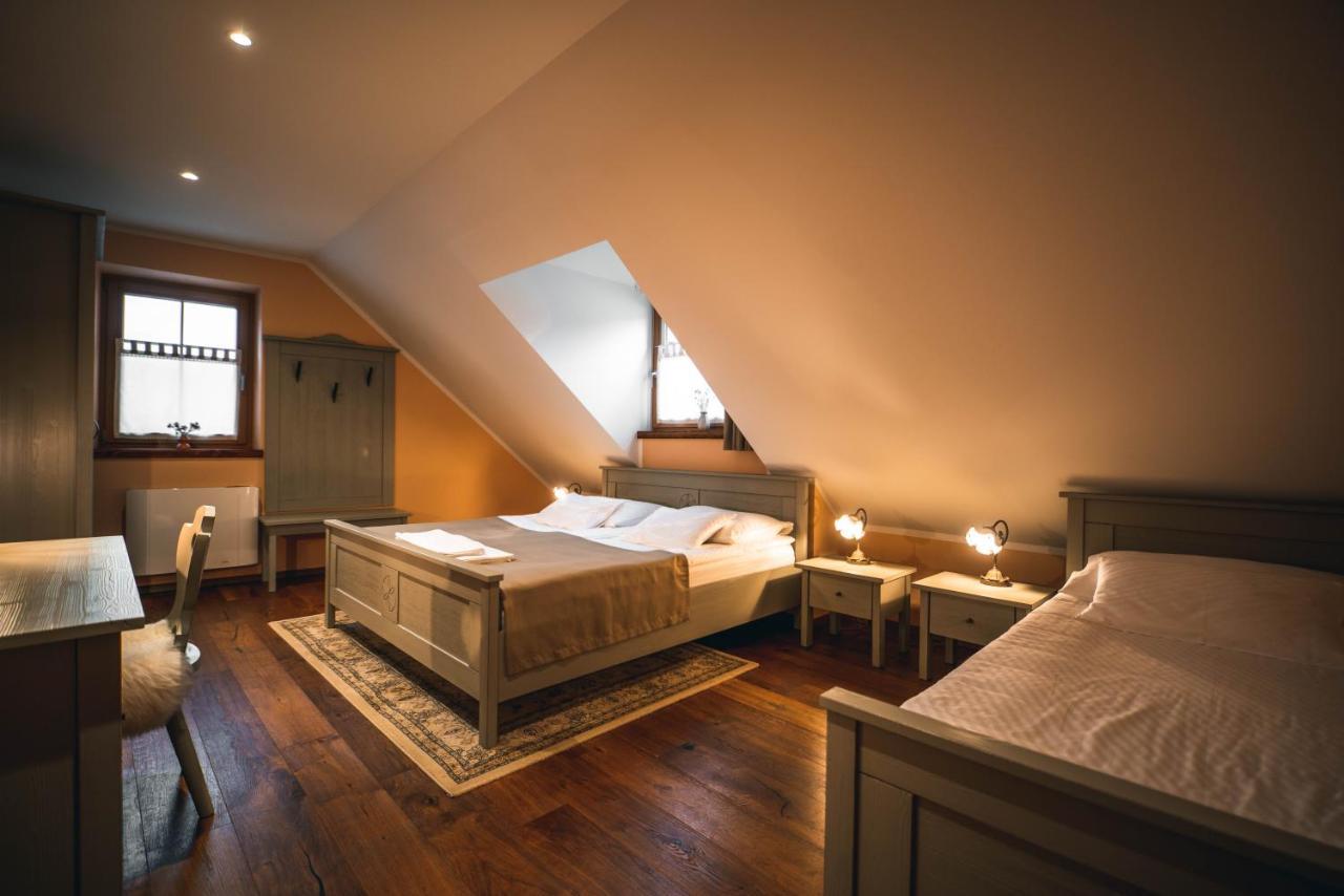 Hotel Zamorc Škofja Loka エクステリア 写真