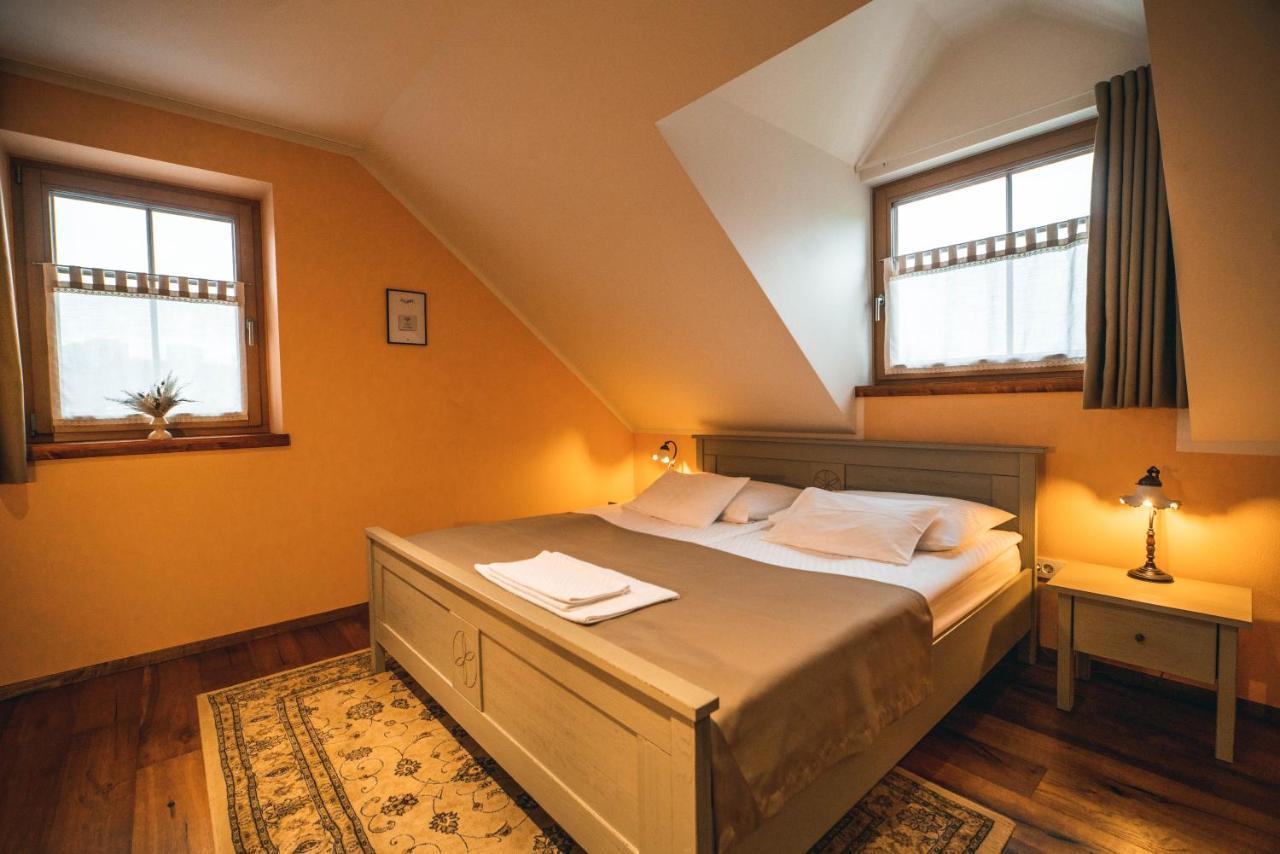 Hotel Zamorc Škofja Loka エクステリア 写真
